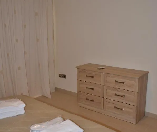 2 Bedroom Apartment, Zygos Centre Block D - By Imh Travel & Tours Lejlighed Paphos