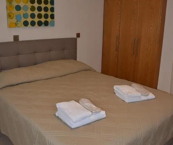 Lejlighed 2 Bedroom Apartment, Zygos Centre Block D - By Imh Travel & Tours *