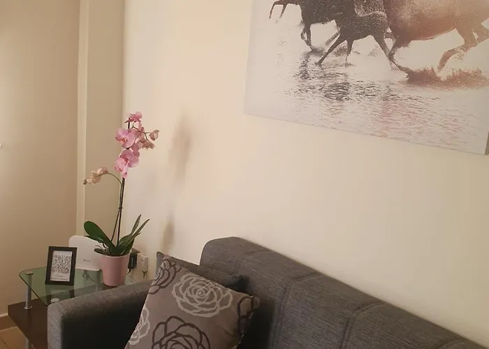 2 Bedroom Apartment, Zygos Centre Block D - By Imh Travel & Tours Lejlighed