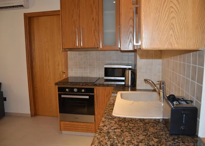 Lejlighed 2 Bedroom Apartment, Zygos Centre Block D - By Imh Travel & Tours Paphos